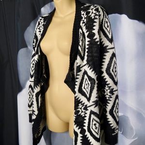 Black and White Aztec Print Cardigan